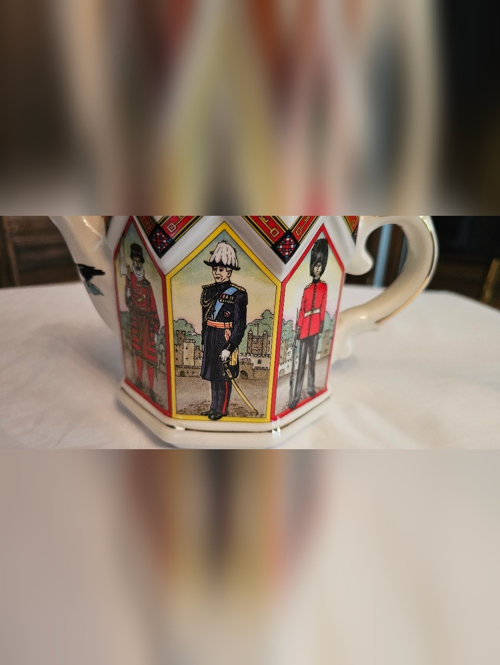 Vintage 80s James Sadler Tower of London Teapot Personnel of the Tower - Picture 9 of 13